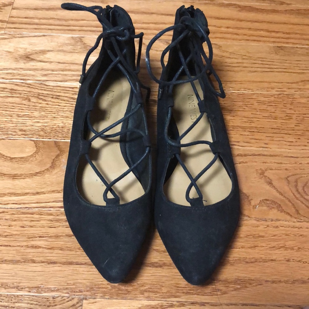Nine west black lace up flats